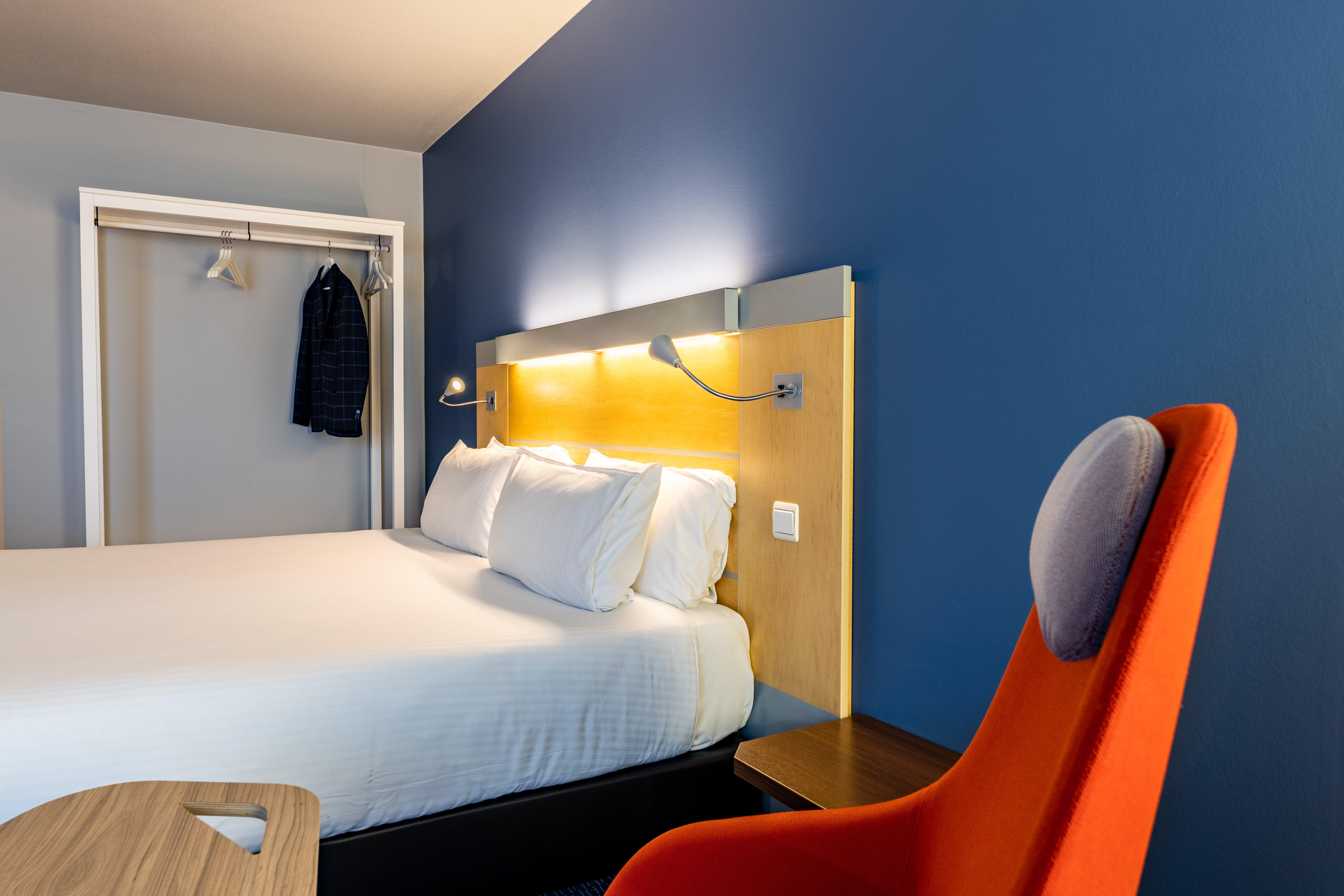 Holiday Inn Express & Suites Ghent By Ihg Ngoại thất bức ảnh