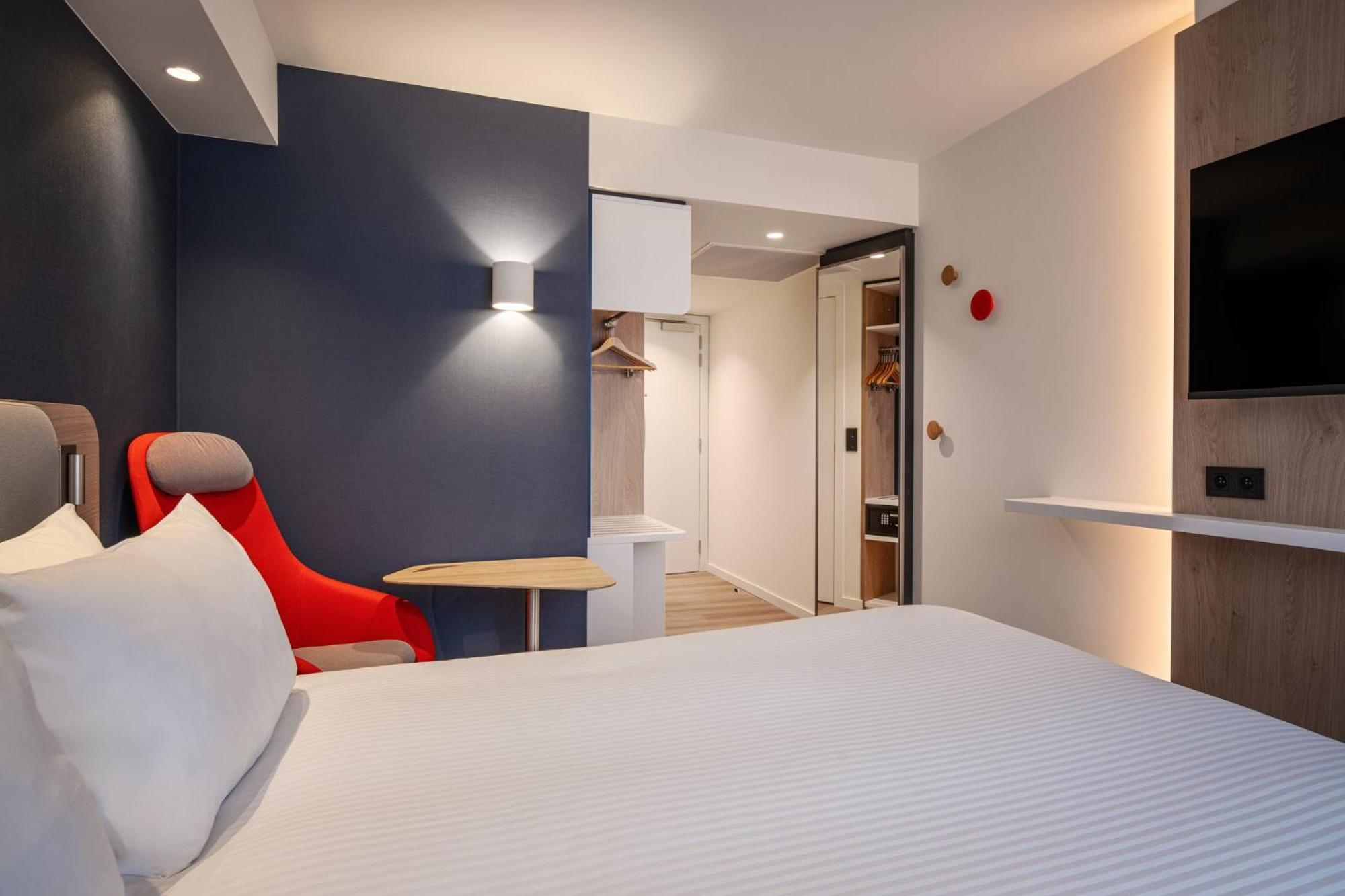 Holiday Inn Express & Suites Ghent By Ihg Ngoại thất bức ảnh