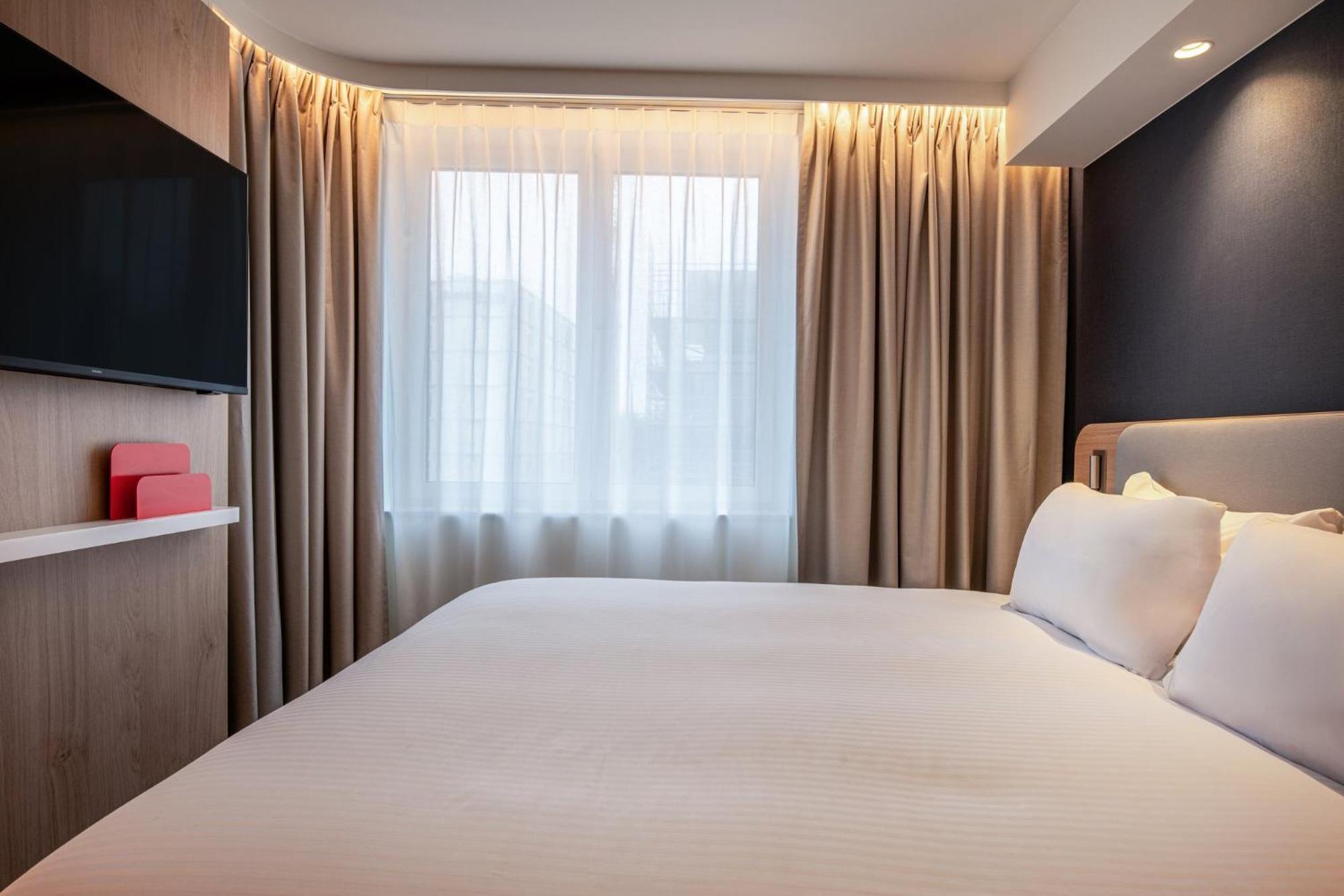Holiday Inn Express & Suites Ghent By Ihg Ngoại thất bức ảnh