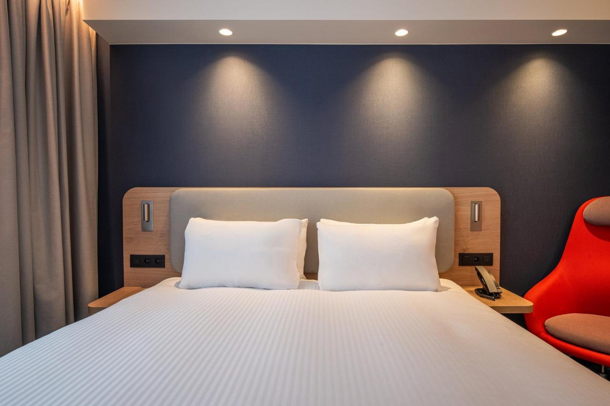 Holiday Inn Express & Suites Ghent By Ihg Ngoại thất bức ảnh
