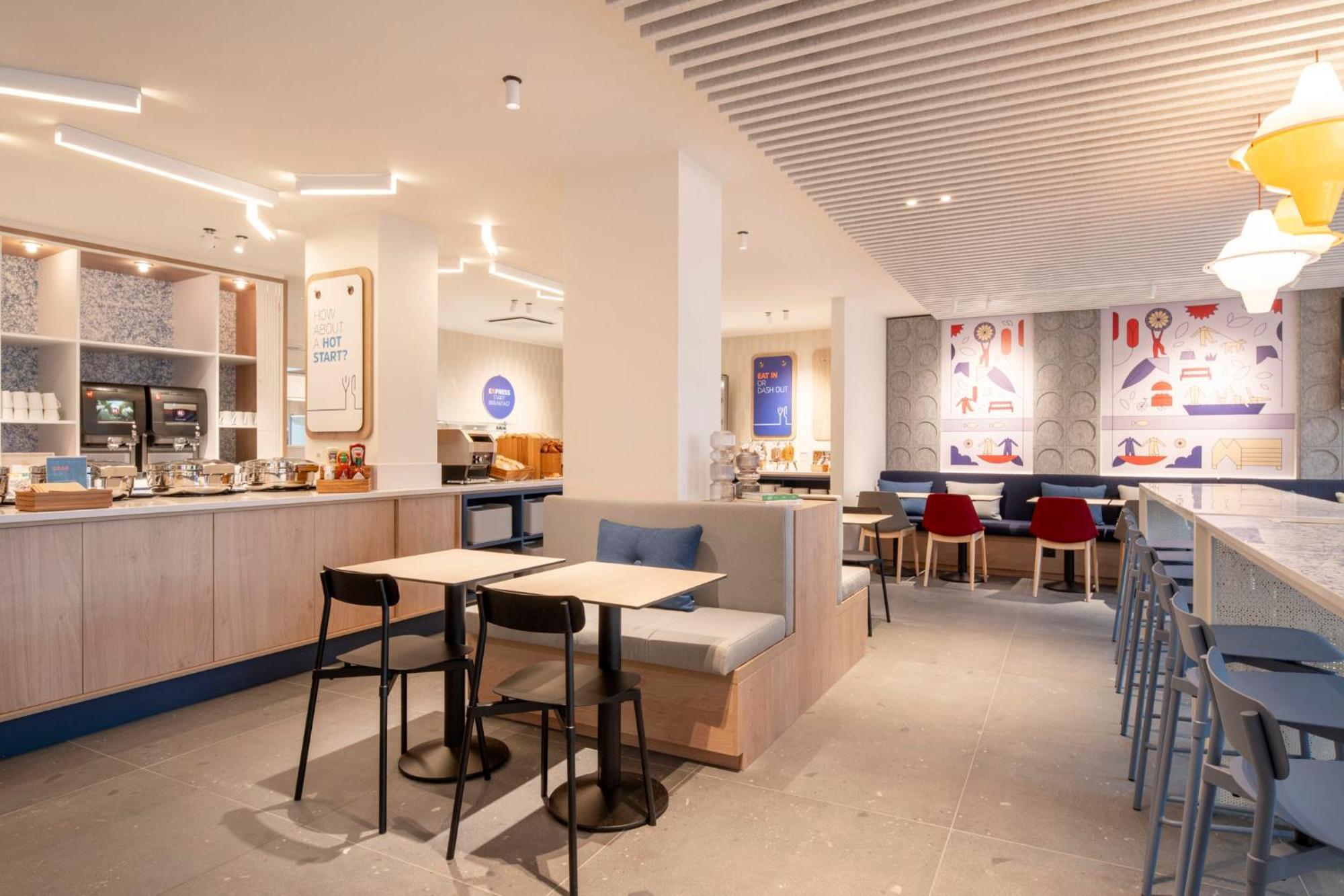 Holiday Inn Express & Suites Ghent By Ihg Ngoại thất bức ảnh
